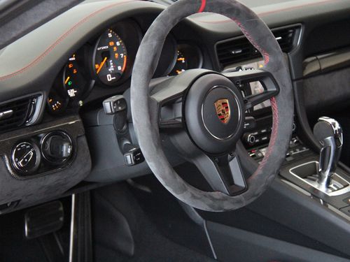 Porsche 991 GT2 RS Coupe 700PS Weissach-Paket LED Kamera Bose Surround