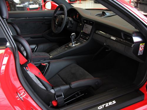 Porsche 991 GT2 RS Coupe 700PS Weissach-Paket LED Kamera Bose Surround
