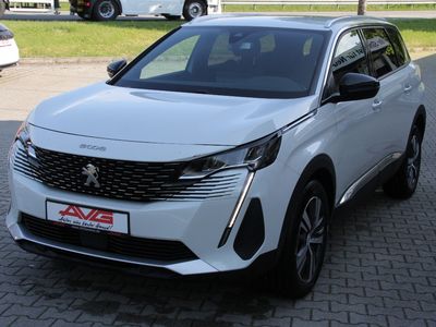 Peugeot 5008 1.2i Allure Pack 7 Sitze Navigation ALU 18 ZOLL