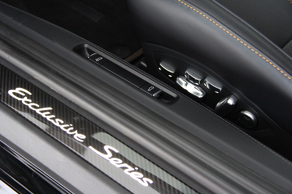 Porsche 991 TURBO S EXCLUSIVE SERIE 607PS Limitierte Modellreihe 1 von 500 Stück